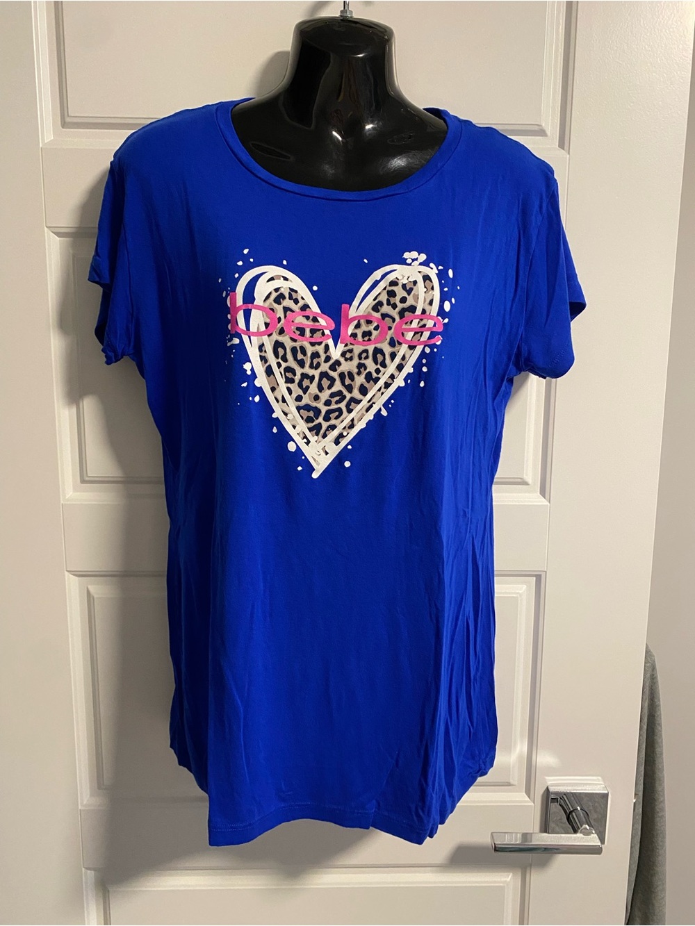 BEBE Royal Blue Leopard Heart Graphic Tee